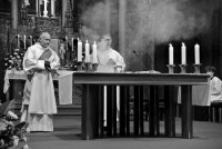 /album/velikonocni-vigilie-a-krest-katechumenu-4-4-2026-foto-jan-bezucha/bila-nedele-antonin-2026-068-jpg/